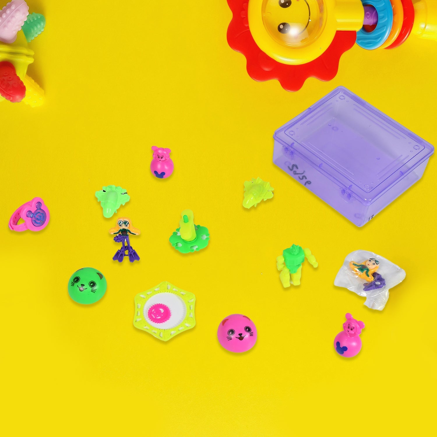 4488 12pc Mix All New Toy And Plastic Commander Container Mix All Types Playing Toy For Kids DeoDap 4488 12pc Mix All New Toy And Plastic Commander Container Mix All Types Playing Toy For Kids DeoDap